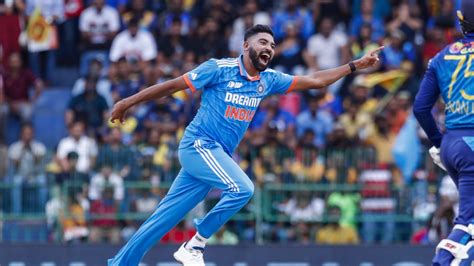 Mohammed Siraj Destroys Sri Lankan Batting In Asia Cup Final