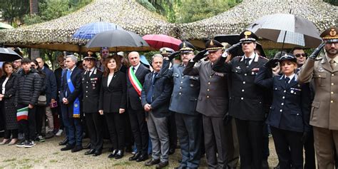 Festa Della Liberazione A Cosenza La Cerimonia Militare Caruso