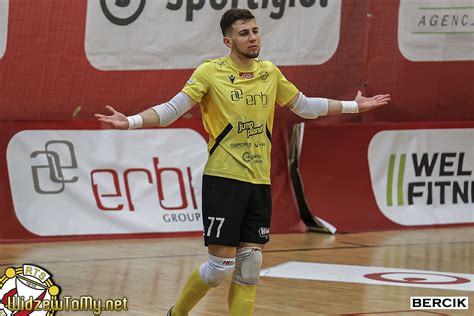 Futsal Pora Ka W Pierwszym Starciu Z Mistrzem Widzewtomy Oficjalny