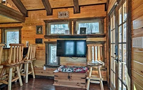 Parker Creek Bend Cabins, Cabins 26224, Murfreesboro, United States of America | Glamping Hub