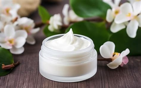 Premium Photo | Photo cosmetic beauty cream product with leaves on a ...