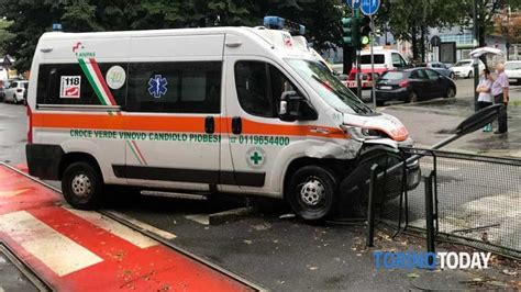 Incidente In Corso Unione Sovietica Angolo Piazzale San Gabriele Da