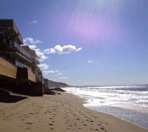 Agreement Says Access To Billionaires Beach Is For Everyone Malibu