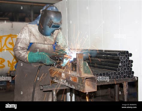 Factory Worker Welding Stock Photo Alamy