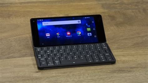 The New Gemini Pda Hands On With The New Pda Smartphone That Runs On