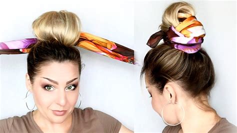 Причёска с платком на лето 2021 за 2 минуты 2 Minute Easy Messy Bun With Scarf Youtube