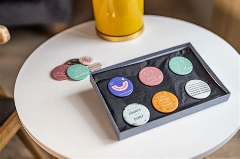 Idées originales pour personnaliser les badges de mariage ID GAMAX