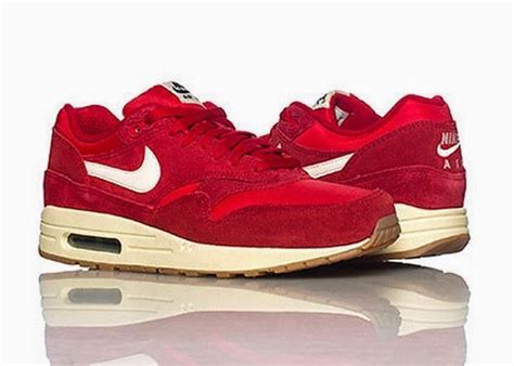 THE SNEAKER ADDICT: Nike Air Max 1 Red Suede/Gum Bottom Sneaker ...