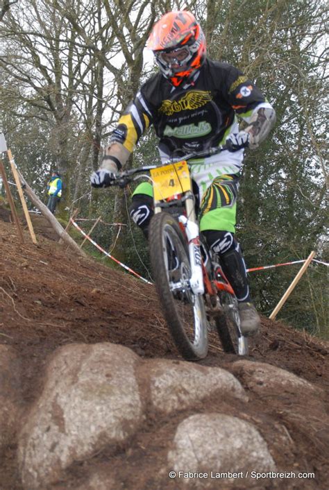 Coupe de Bretagne VTT Descente 1 à Ploeuc sur Lié 22 Badouard le