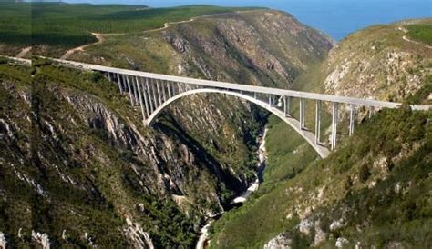 Brug Bungeejump In Zuid Afrika Vanaf De Bloukrans Brug De Hoogste Brug