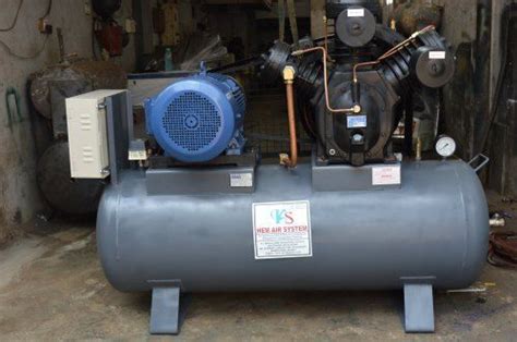 Air Cooled 10 Hp Reciprocating Air Compressors Maximum Flow Rate 0 20 Cfm At 3200000 Inr In