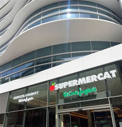 Euforia En Barcelona Por La Apertura Del Nuevo Supermercado De El Corte