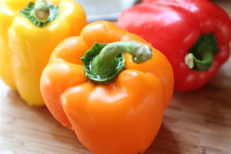 How To Cut Bell Peppers | Toni Spilsbury