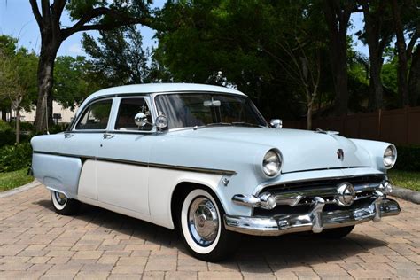 1954 Ford Custom Classic Collector Cars