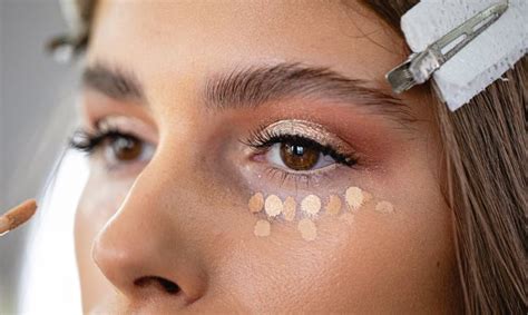 Heredar Polinizador Ir Al Circuito Maquillaje Para Ocultar Ojeras Y