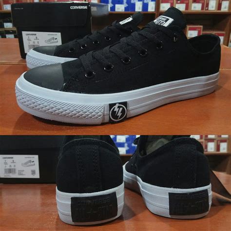 Jual Sepatu Converse Chuck Taylor 2 All Star X Undefeated Black White