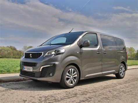 Peugeot Traveller L2 2 0 BlueHDi 150 Test