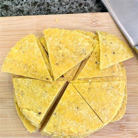 how to make tortilla chips in the oven