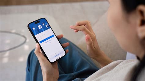 how to remove a fb account from phone