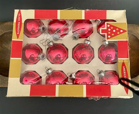 Vintage 1950s Glass Christmas Ornaments Set In Original Box 12 Pieces In Dark Pink Coby