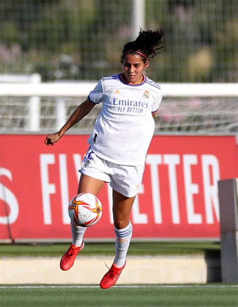 Kenti Robles Marca El Primer Gol Del Real Madrid En Champions SUPERL1DER