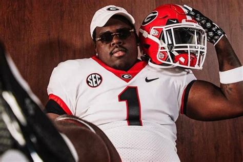 Dontrell Glover Commits To Uga Football For Class