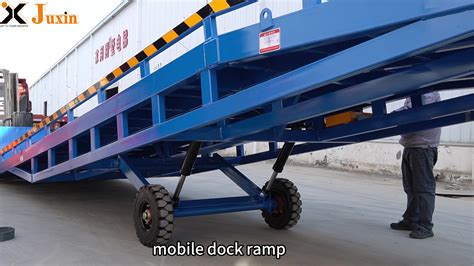 Mobile Boarding Forklift Truck Container Loading And Unloading Platform