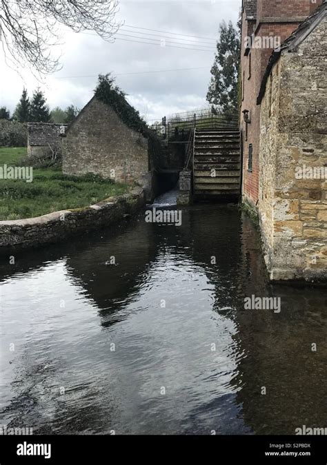 Lower Slaughter Cotswolds Stock Photo Alamy