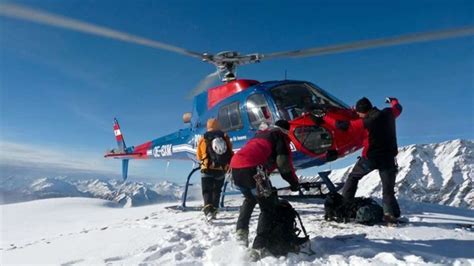 Tirol T Dlicher Ski Unfall Am Hintertuxer Gletscher Und