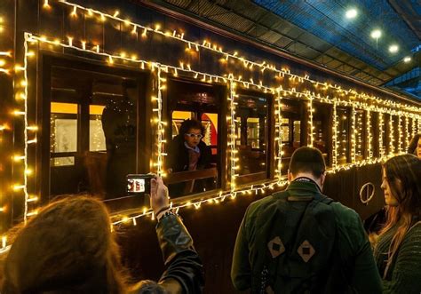 Comboio Histórico leva te até à maior Árvore de Natal do País