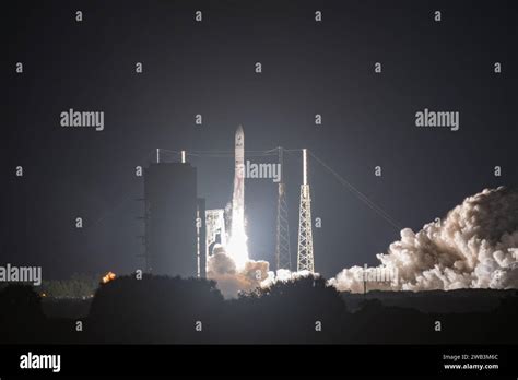 ula vulcan rocket  res stock photography  images alamy