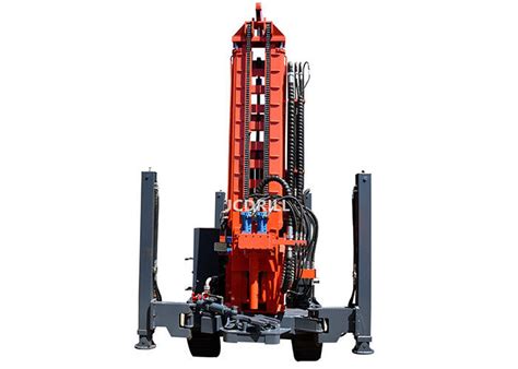 Hydraulic Crawler Moving Small Water Well Drilling Rig Cwd200