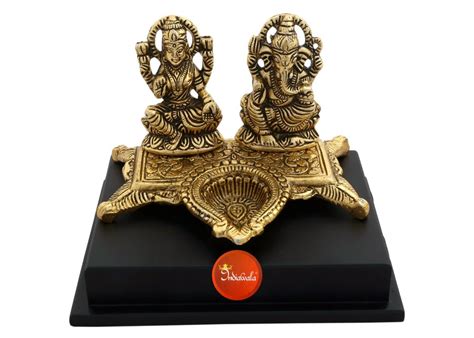 Aluminium Lakshmi Ganesha Statue at ₹ 375/piece in Moradabad | ID ...