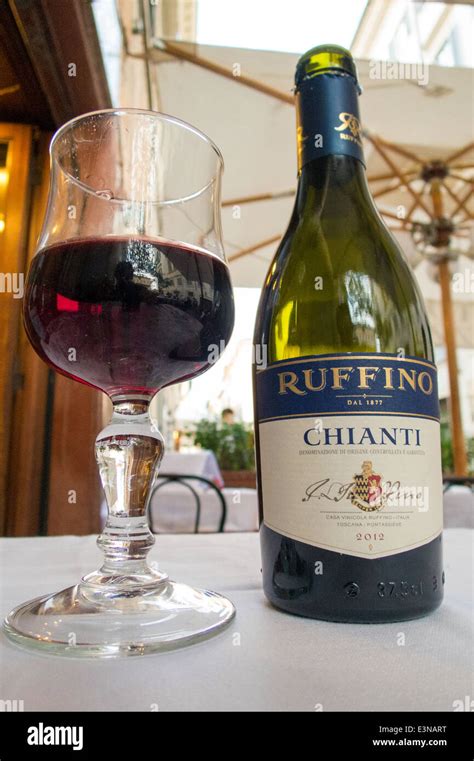 Glass and bottle of Chianti Stock Photo - Alamy