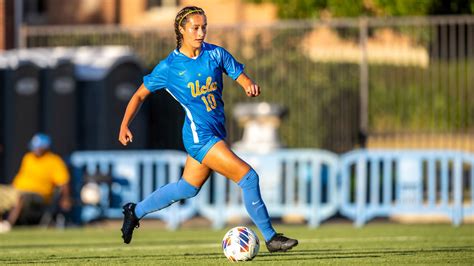 Ucla Takes Over No 1 Spot In New Ncaa Womens Soccer Top 25 Rankings