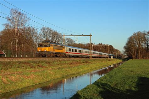 NS 1761 Mit IC 146 Aus Berlin Nach Amsterdam Bei Deurninge Flickr