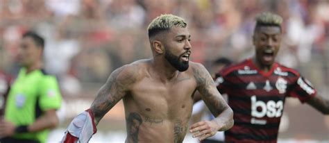 Bruno Henrique E Gabigol Travam Duelo Particular Pela Artilharia Do