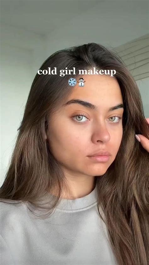 Im Cold Makeup Trend Blush Trends In 2022 Makeup Looks Tutorial Holiday Makeup Looks Cool