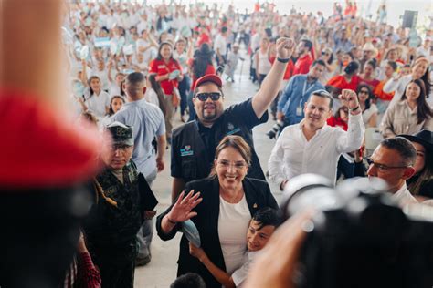 La Presidenta Xiomara Castro participa en el evento del Día