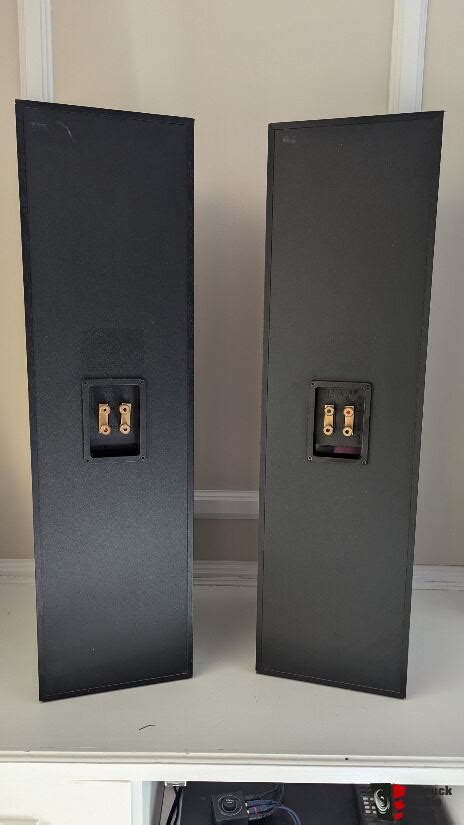 bw dm  series  photo  canuck audio mart