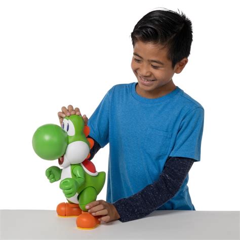 Figura Yoshi Interactiva De 30 Con Funciones Lets Go Yoshi Nintendo