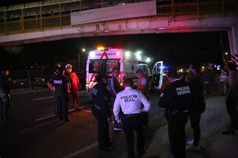 Mujer Se Arroja Desde Lo Alto De Un Puente Peatonal En La Zona De El