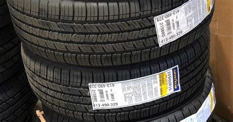 R Goodyear Assurance Comfortred Touring Tires Bidcorp Auctions