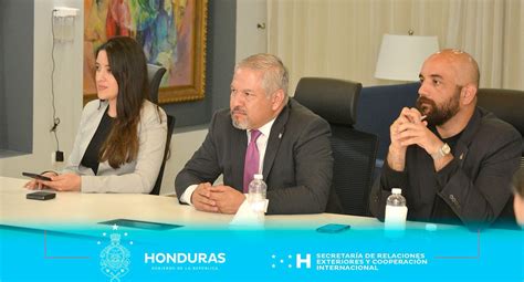 Cancillería Honduras on Twitter Cancillería se reúne con padres de