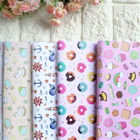 Jual Kertas Kado Warna Motif Random Bungkus Kado Shopee Indonesia