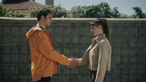 Netflix Yeni Dizisi Terzi Den Lk Fragman Geldi Video Tamindir