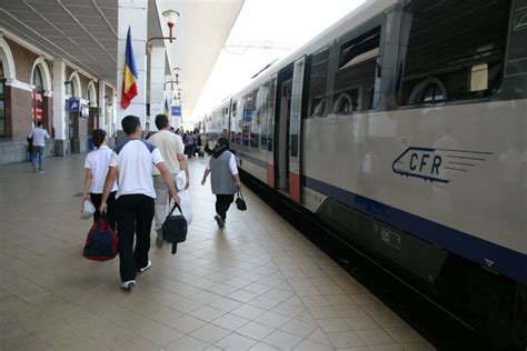 Noul Mers al Trenurilor intră în vigoare weekendul acesta reduceri de