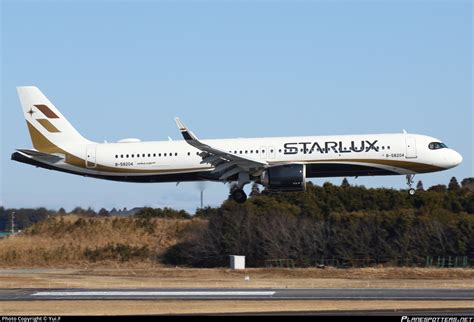 B Starlux Airlines Airbus A Nx Photo By Yui F Id