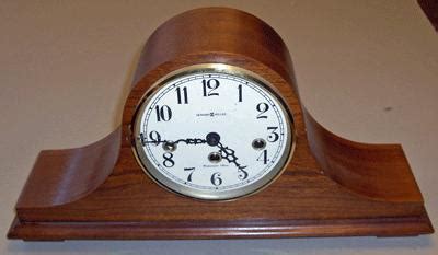 Howard Miller Chime mantlepiece clock manual wind | #47428153