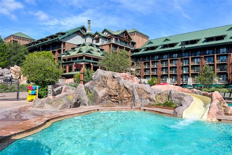 We Tried 1 Of Disney’s Cheapest Deluxe Resorts — Here’s What Disney’s Keith Edmier